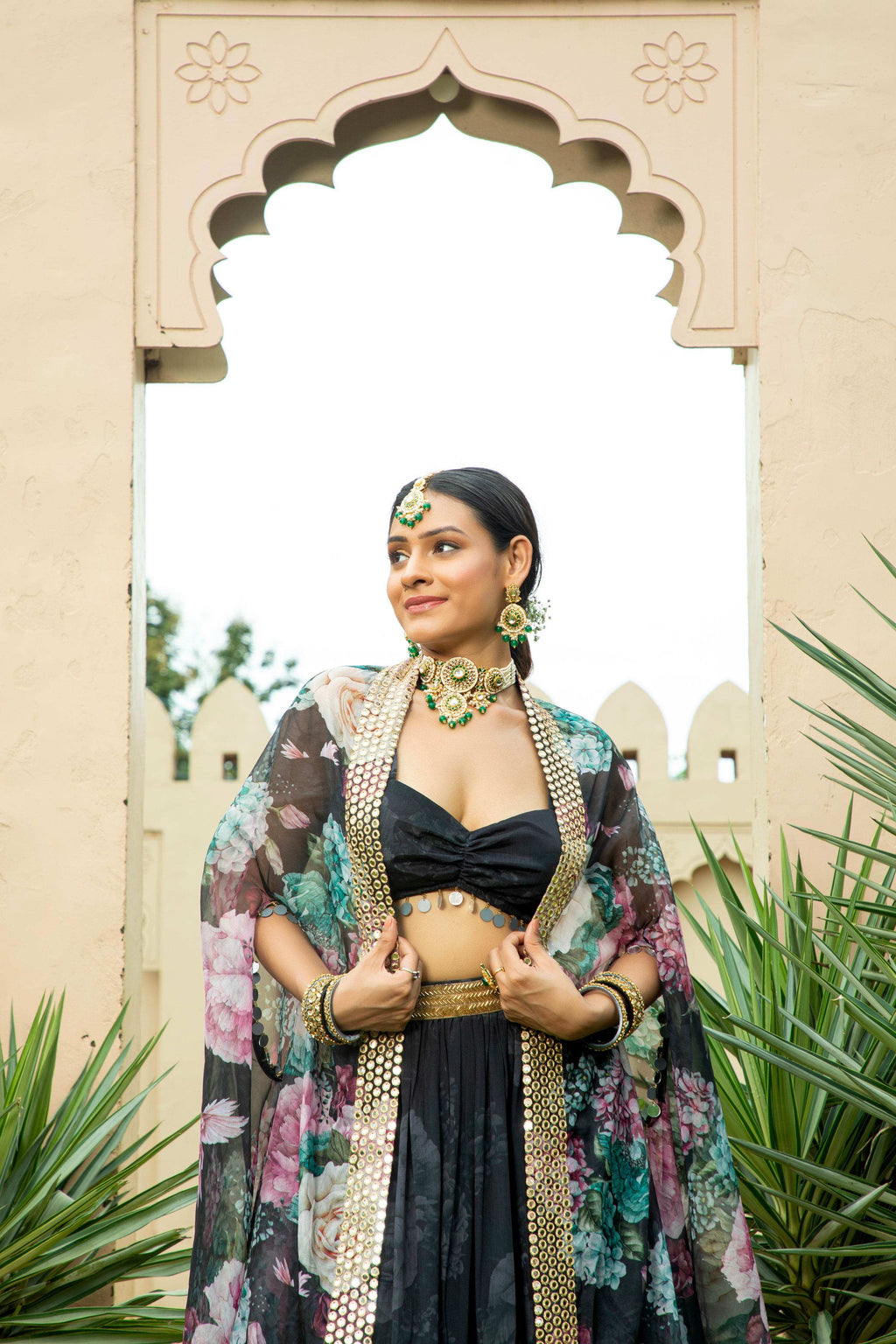 Aafia - Lehenga Set Black - Monk & Mei