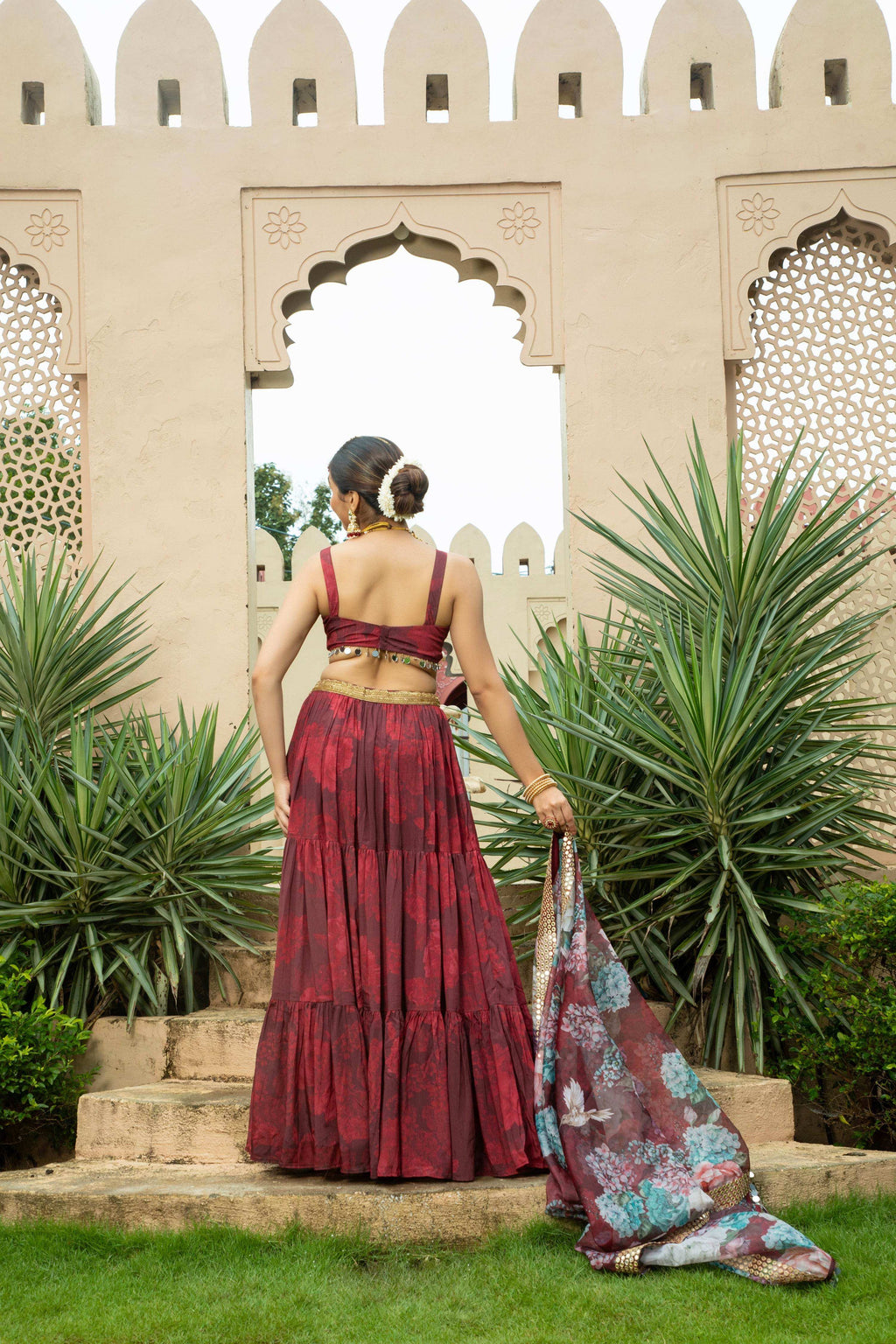 Aafia - Lehenga Set Maroon - Monk & Mei