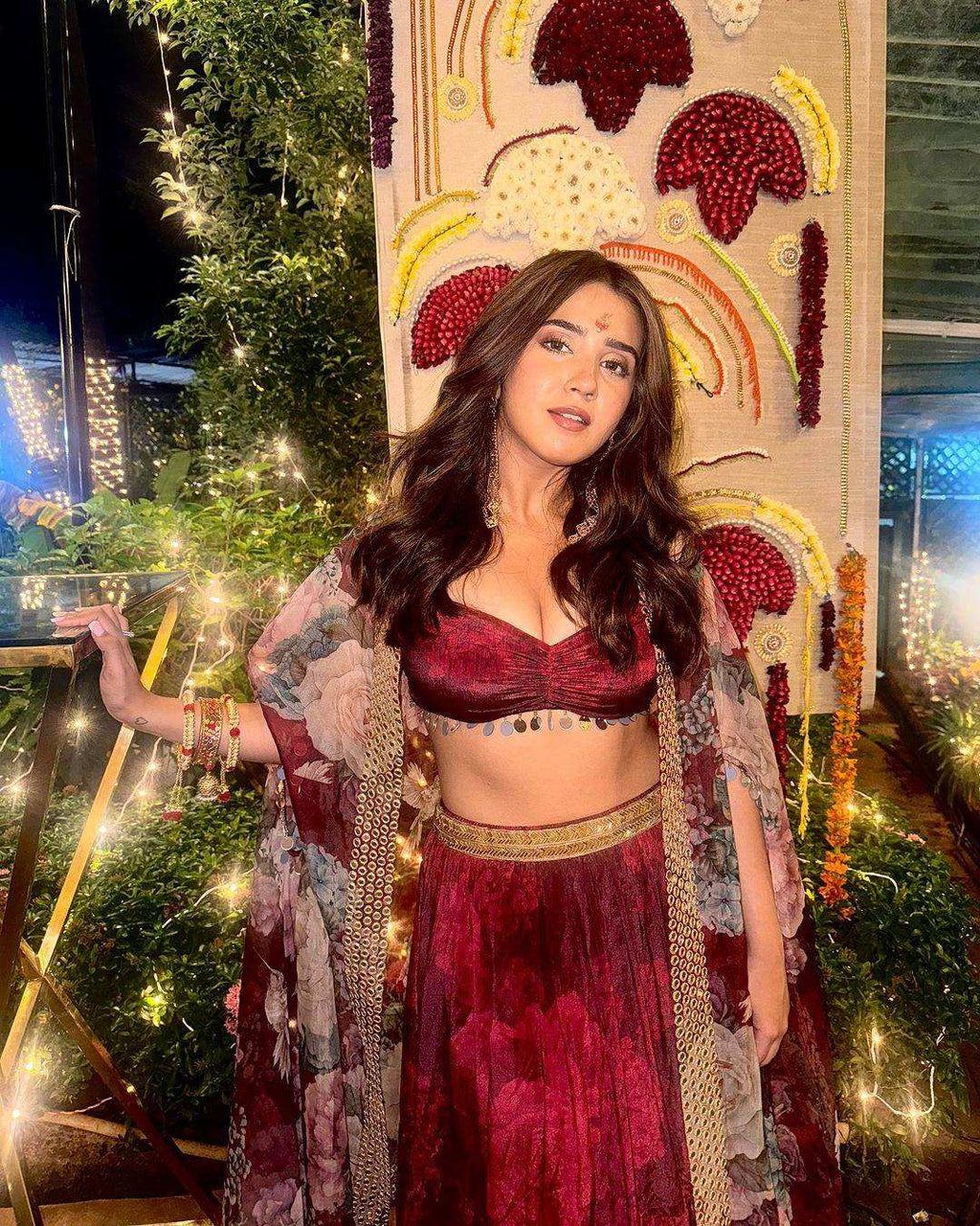 Aafia - Lehenga Set Maroon - Monk & Mei