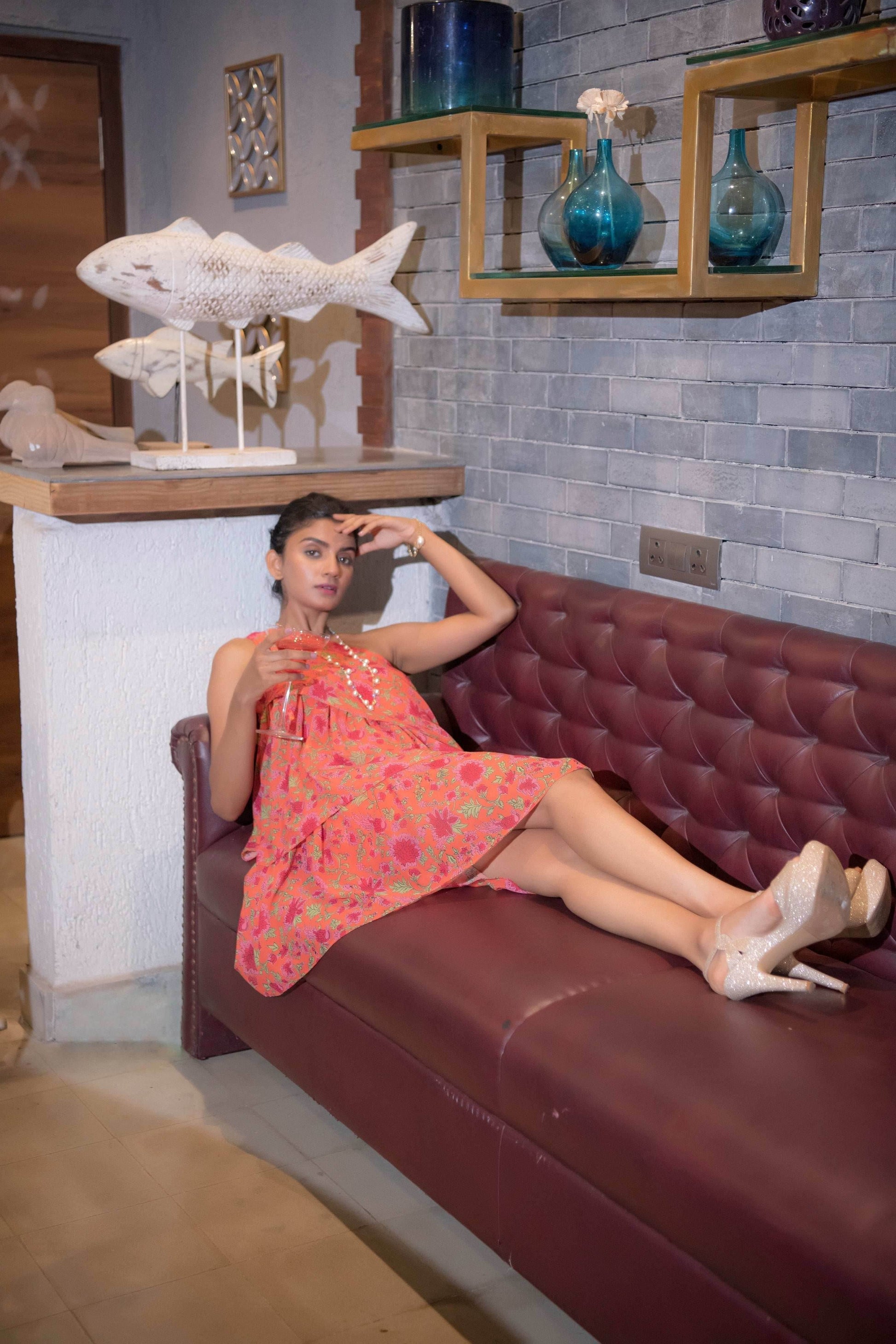 Pari - Knee Dress - Monk & Mei