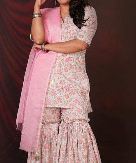 Sangam Pink Pearl decorated Dupatta - Monk & Mei