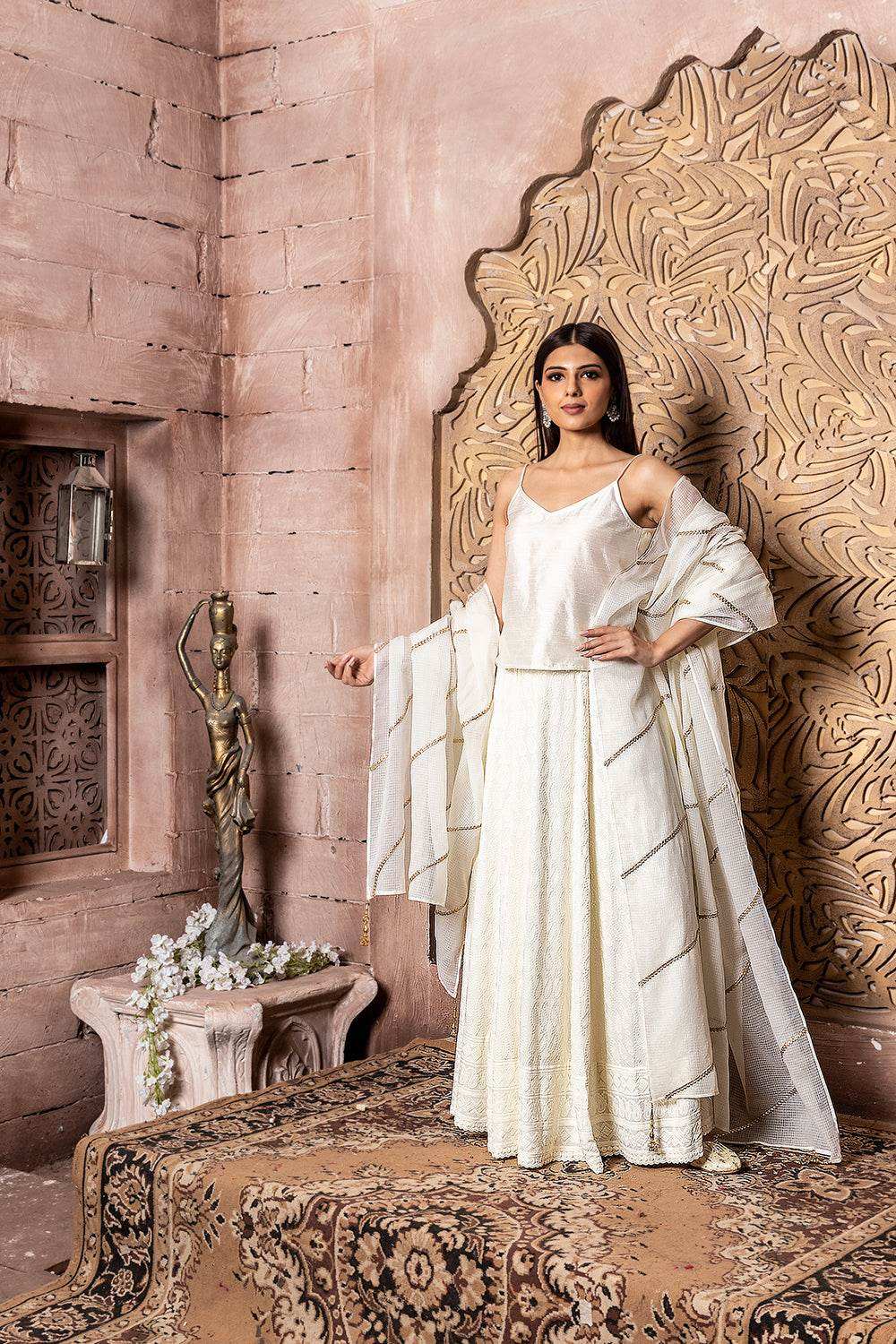 Shuddhi- top with lehenga & dupatta - Monk & Mei