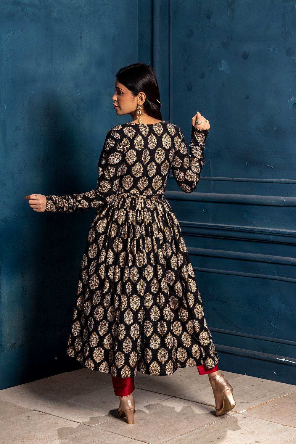 Raina- Angrakha with pants - Monk & Mei