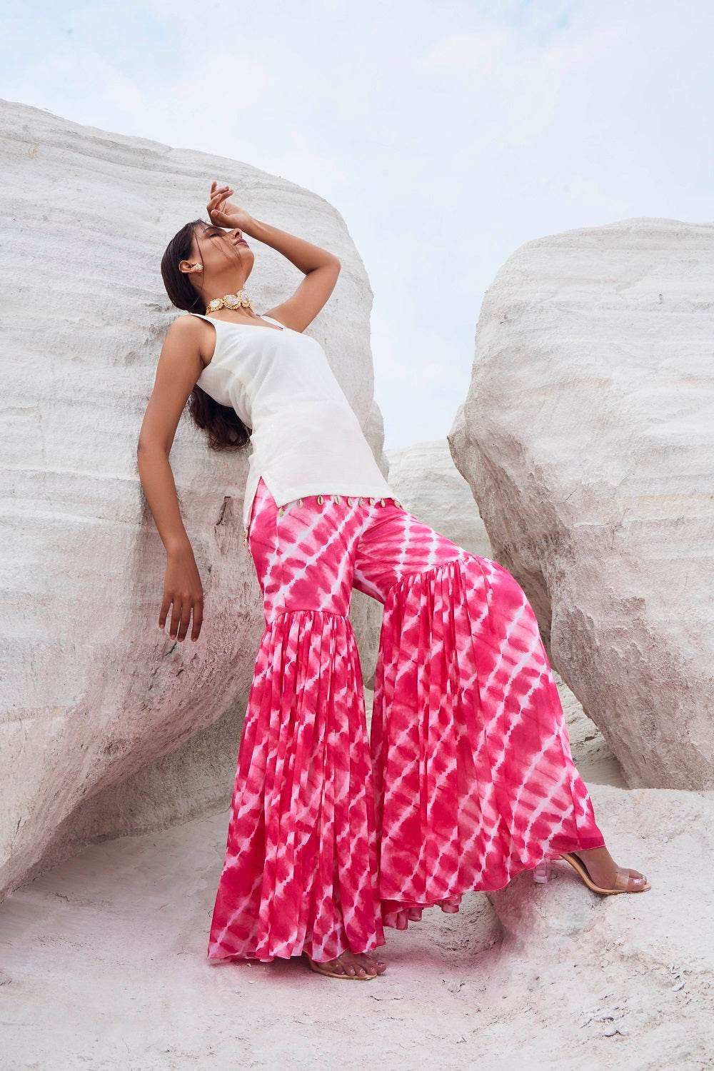 ALYSSA - SHARARA - KURTA- DUPATTA - Pink - Monk & Mei