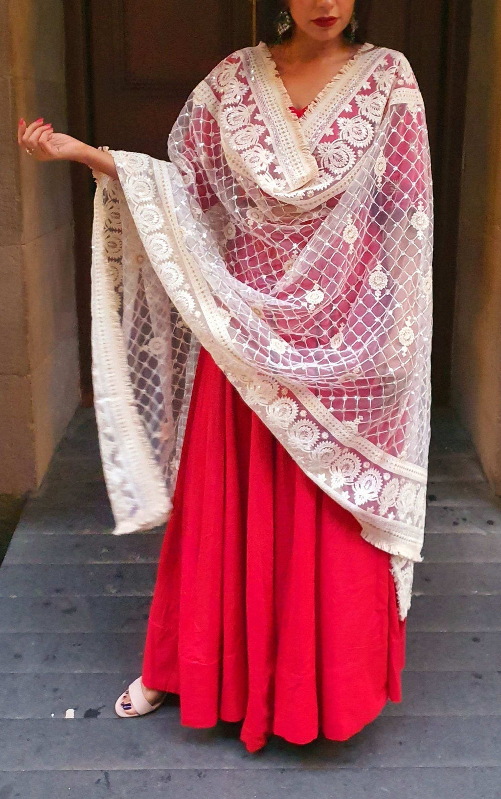 Zari Embroidered Jaal Dupatta - White & Cream color - Monk & Mei