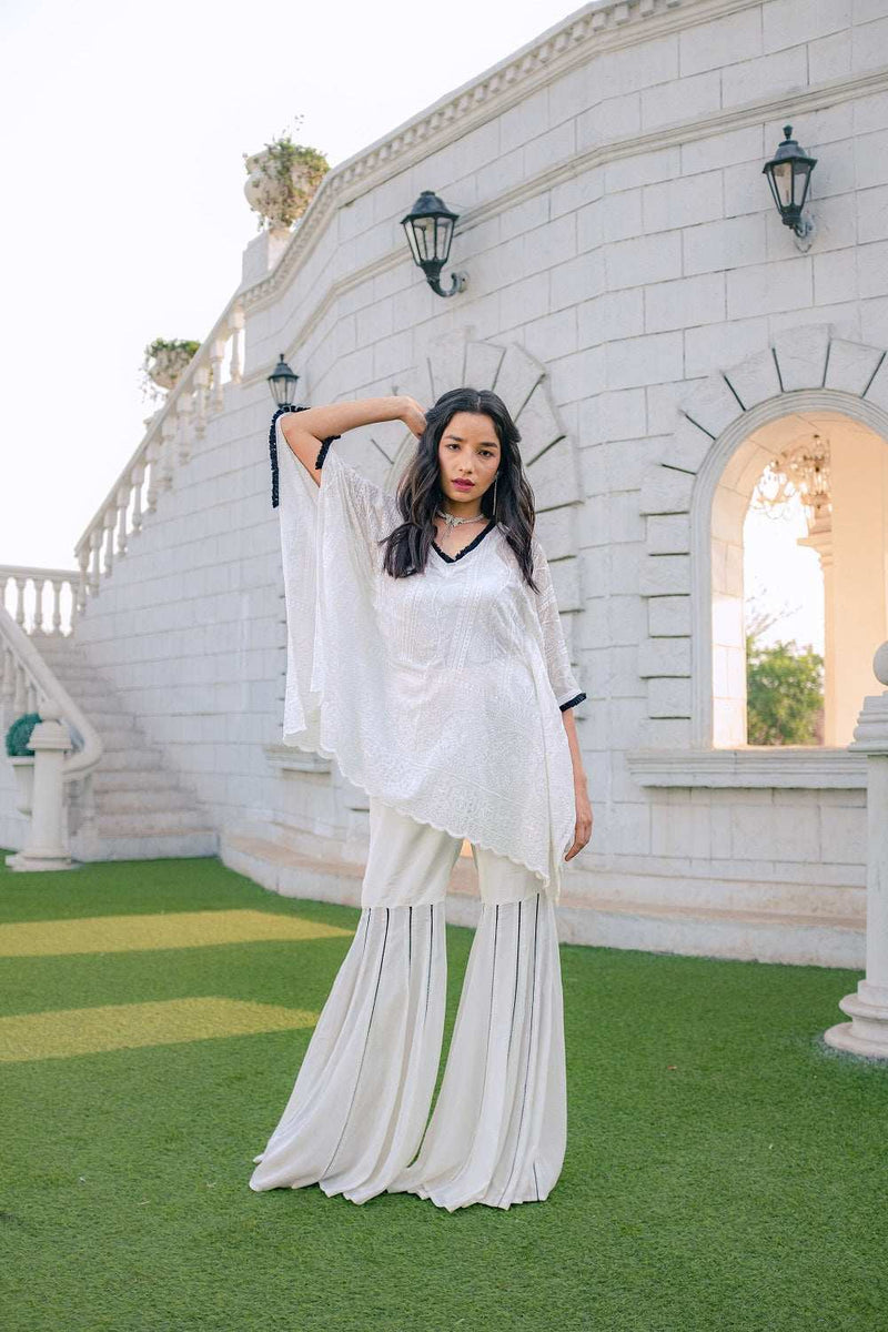Suraiya Chikankari Kaftan