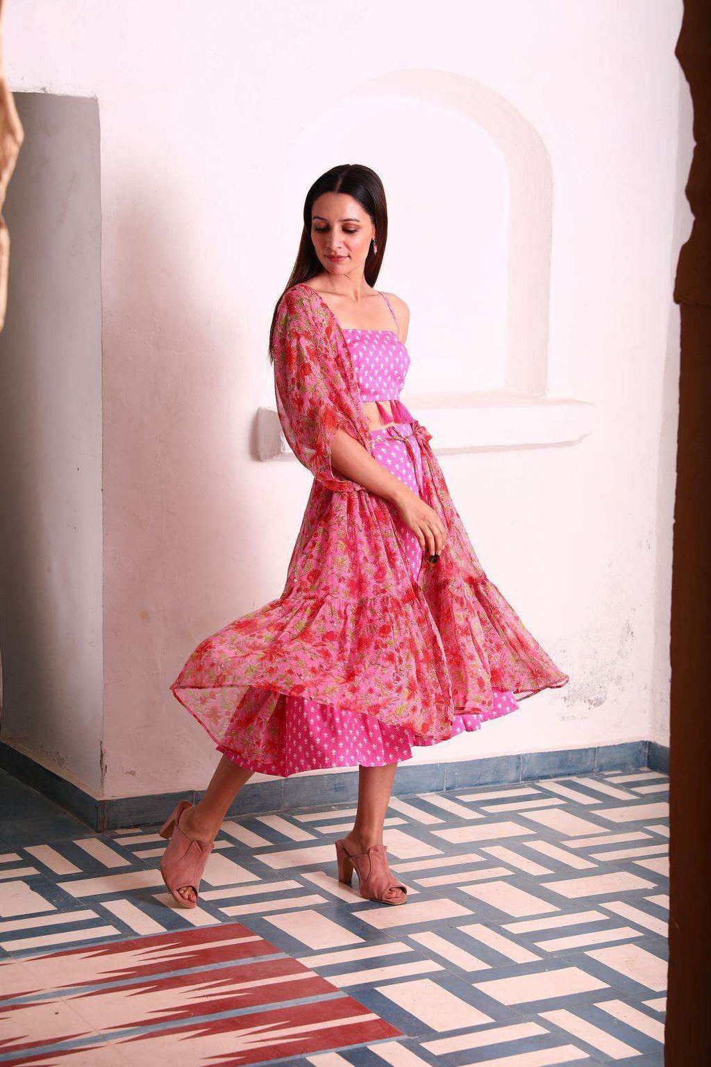 Geet Bustier-Skirt-Cape - Pink - Monk & Mei